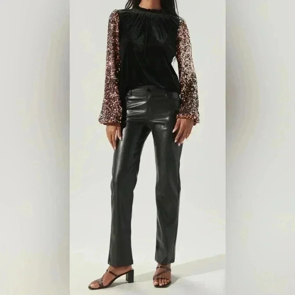 Sugarlips Michelle Velvet Mock Neck Top - Picture 2 of 4